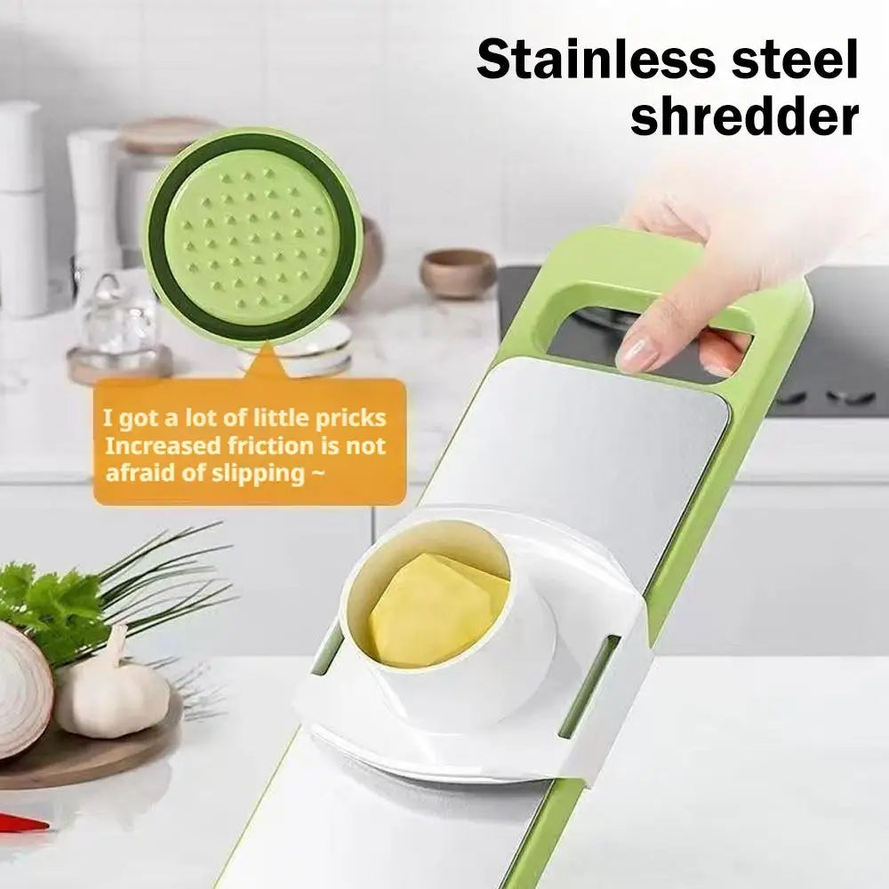 Multifunction vegetable chopper with blades
