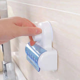 Bathroom accessories set with hooks and suction cup organizer