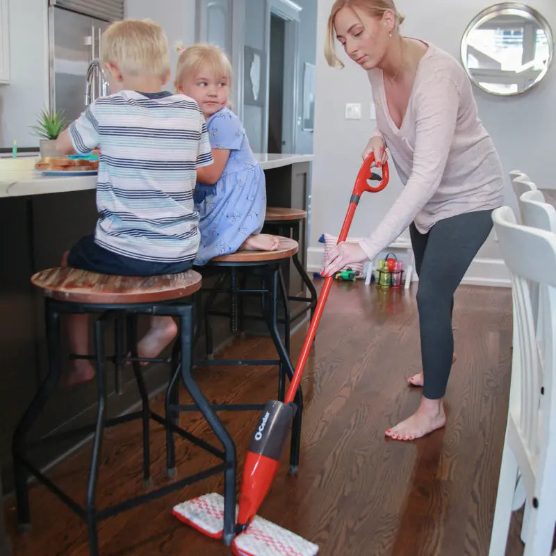 O-Cedar Promist MAX Spray Mop with 2 Extra Replacement Pads | Quick Cleaning Tool | Machine Washable | Reusable | Absorbent Microfiber Mop Heads | Floor Cleaning